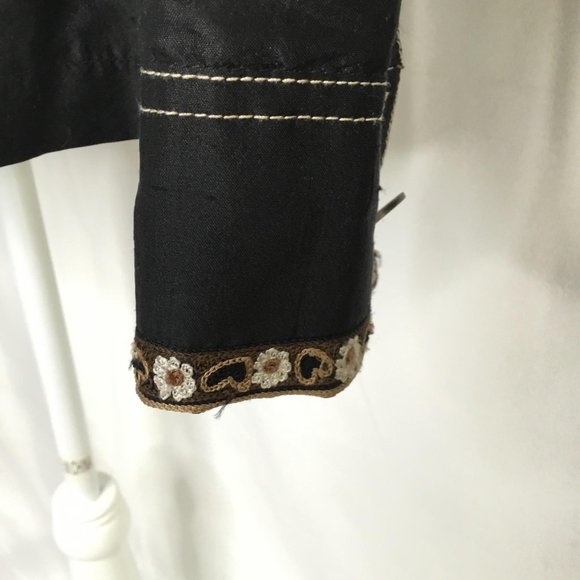 A La Carte Silk Embroidered Button Jacket Blouse - Picture 3 of 8